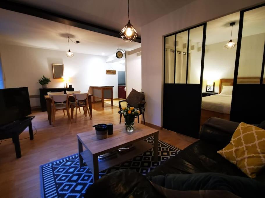 Nid Douillet A Quelques Pas De La Gare. Apartment การ์กาซอน ภายนอก รูปภาพ
